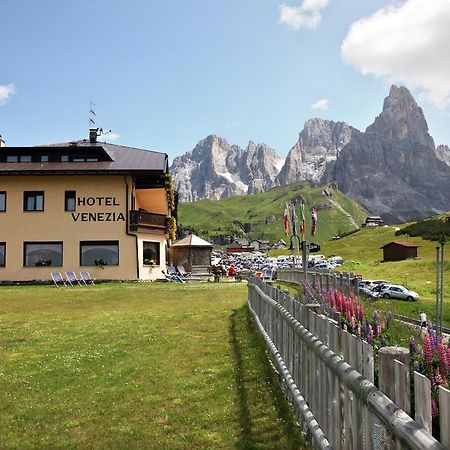 Albergo Venezia Passo Rolle Kültér fotó